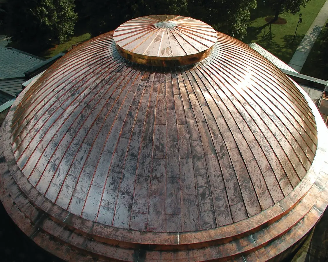 Craftsman Roofing crew installing a new roof in Rhododendron